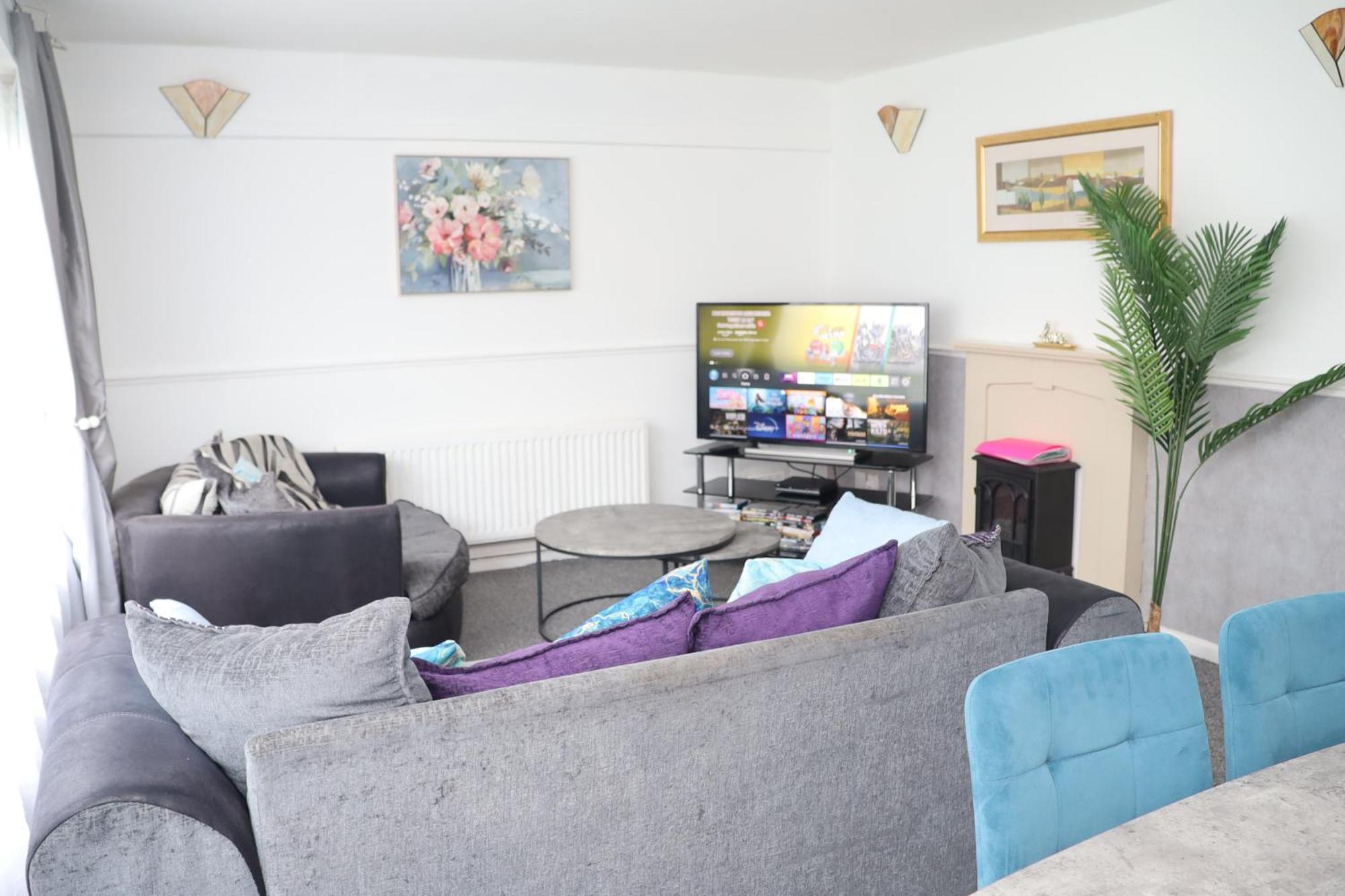 Superb 3 Bedroom Flat In Stafford Exterior foto